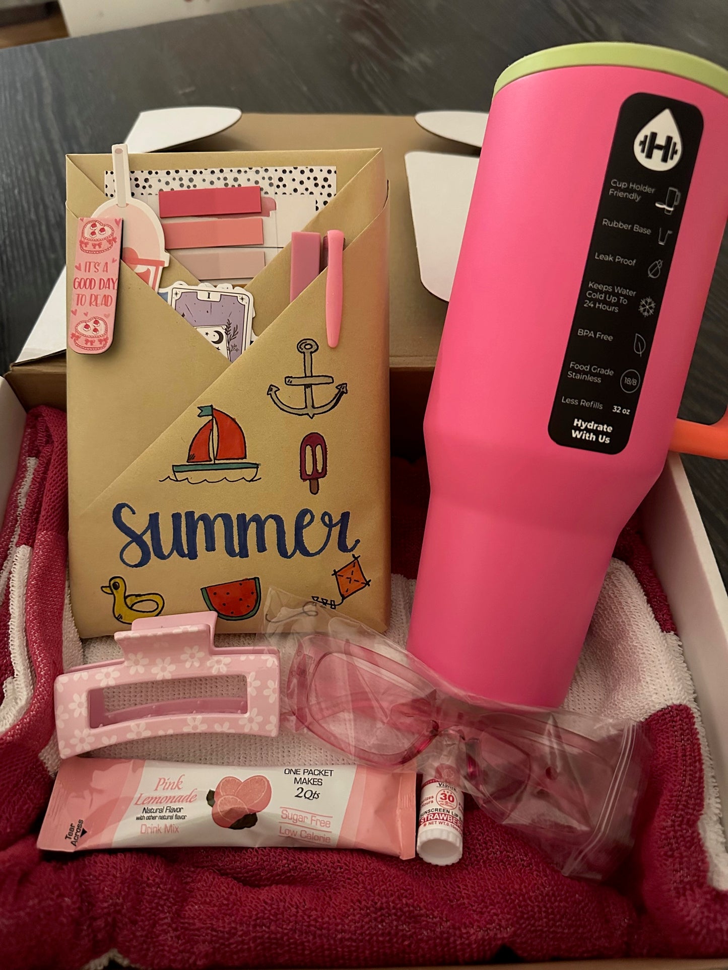 SUMMER THEMED BOX SET